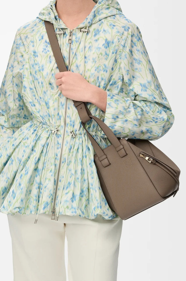 Compact Hammock bag in soft grained calfski