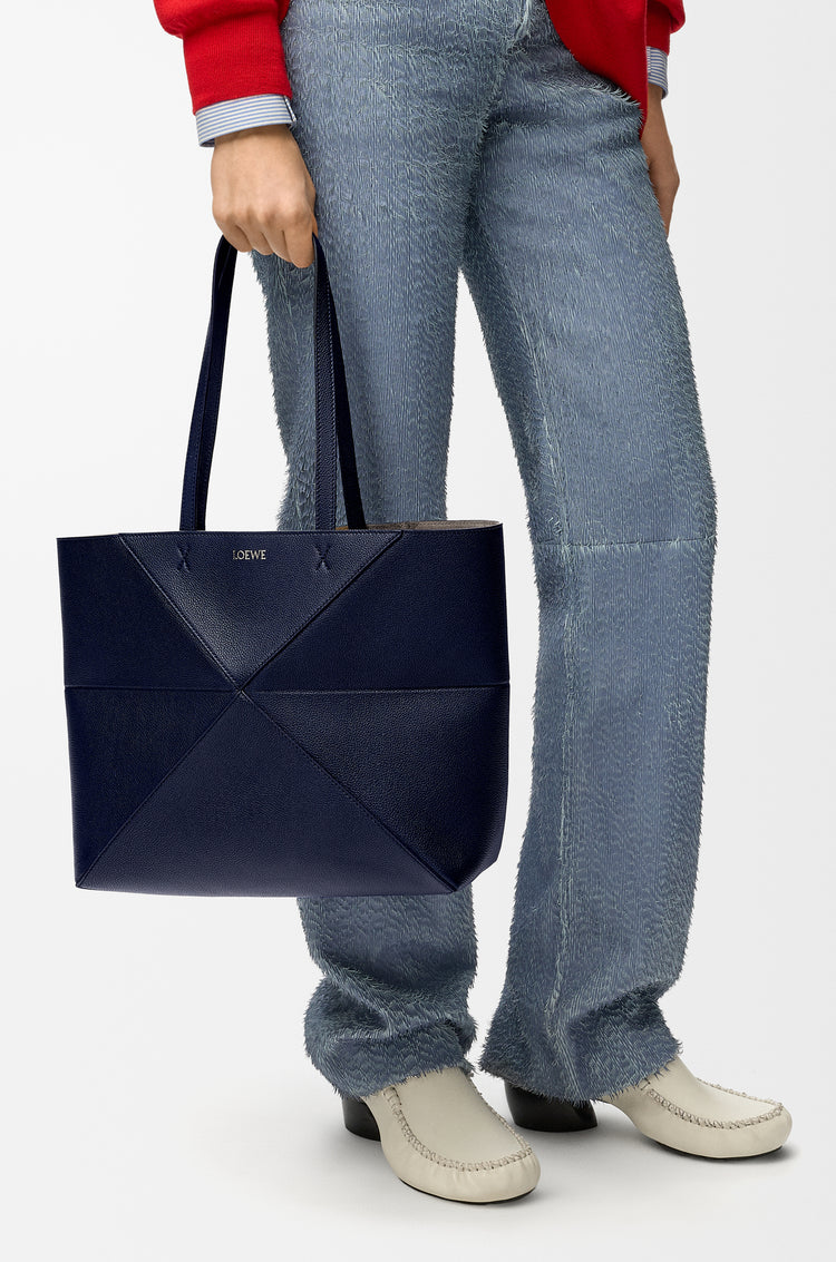 Large horizontal Puzzle Fold tote in soft grained calfskin (A779PEW)