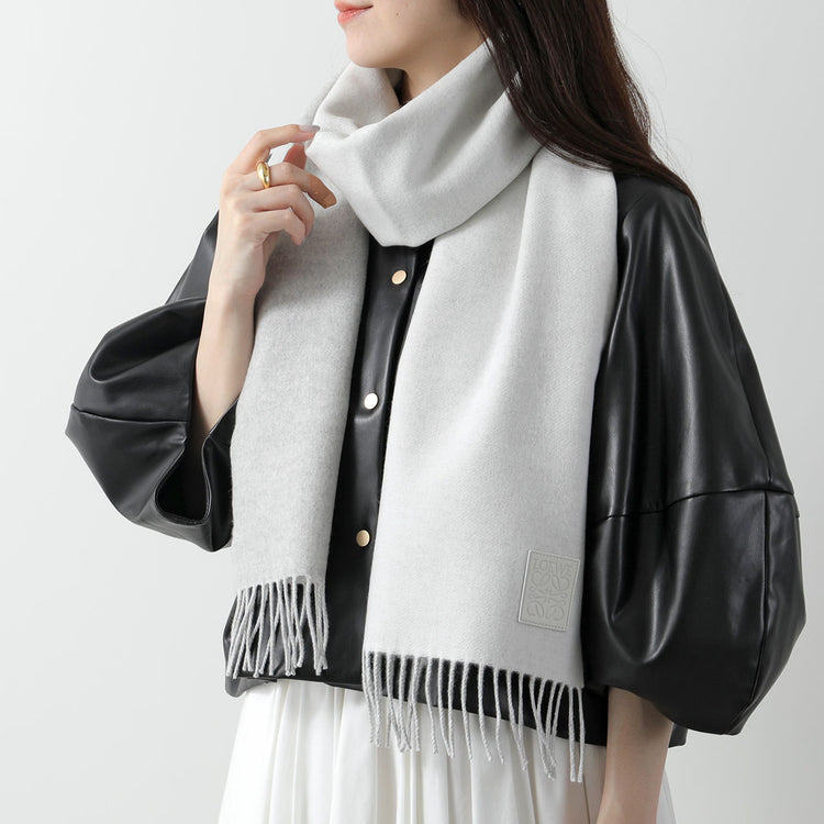Loewe Scarf in wool and cashmere 白色/淺灰色