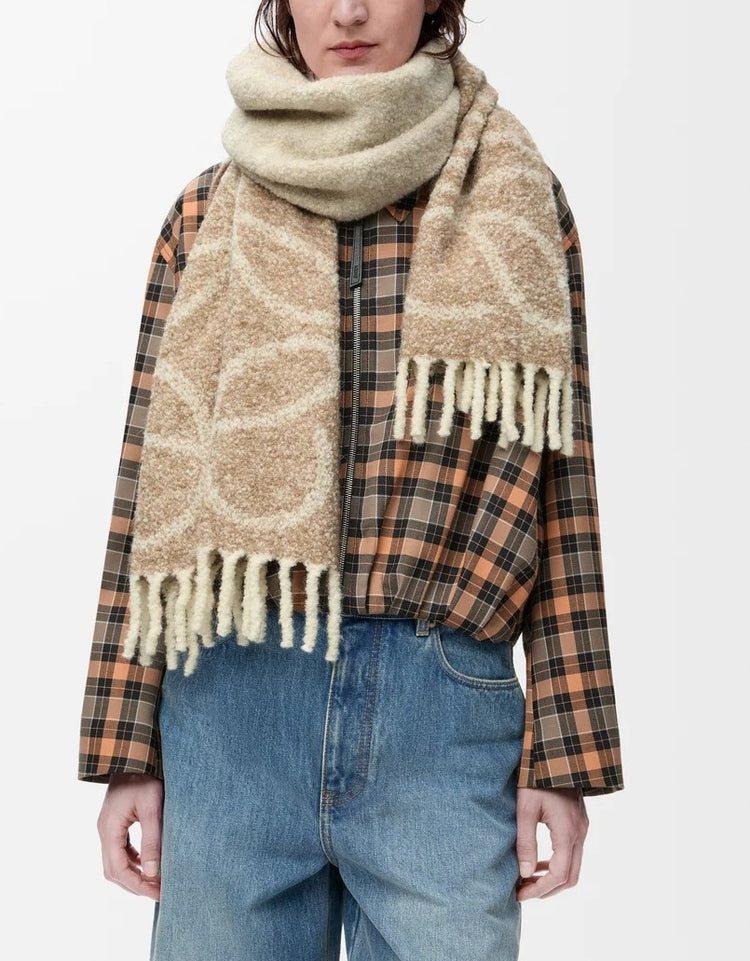 Anagram scarf in alpaca and wool