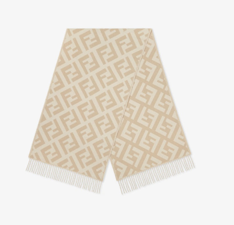 Fendi Logo Wool Cashemer Muffler