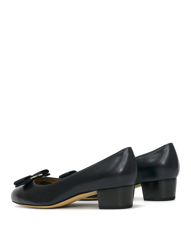 VARA Pumps