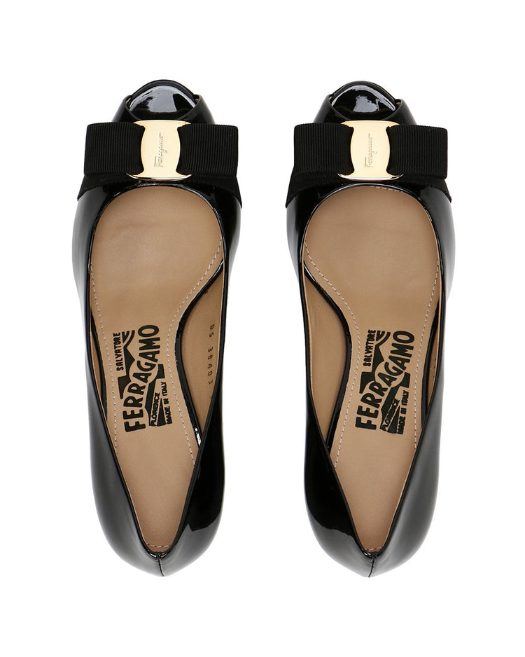 Patent Leather High Heels With Bow