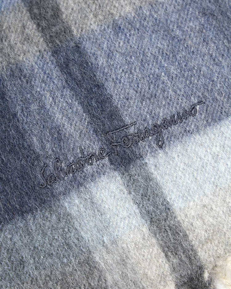 Check Scarf - ISSI Outlet