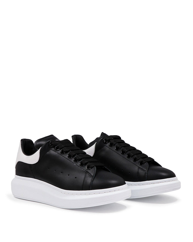 Oversized Sneaker