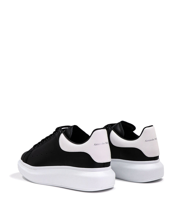 Oversized Sneaker