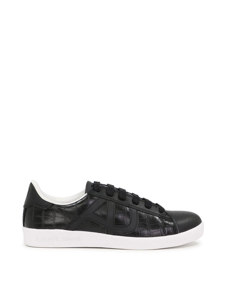 Low-Top Sneakers