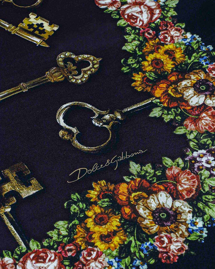 Printed Scarf - ISSI Outlet