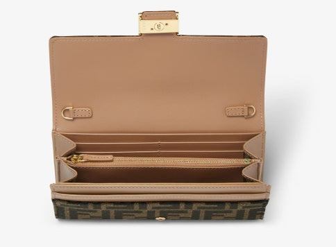 Baguette Continental With Chain