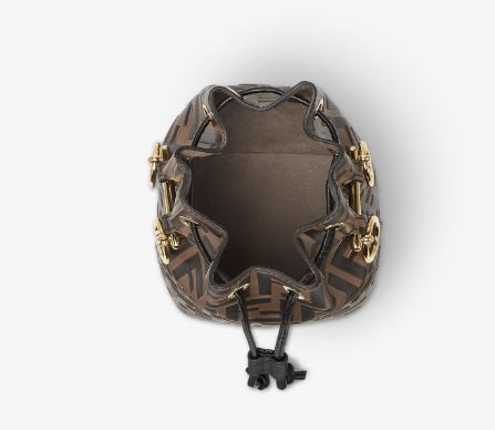 Fendi Icon 中號 Baguette 包