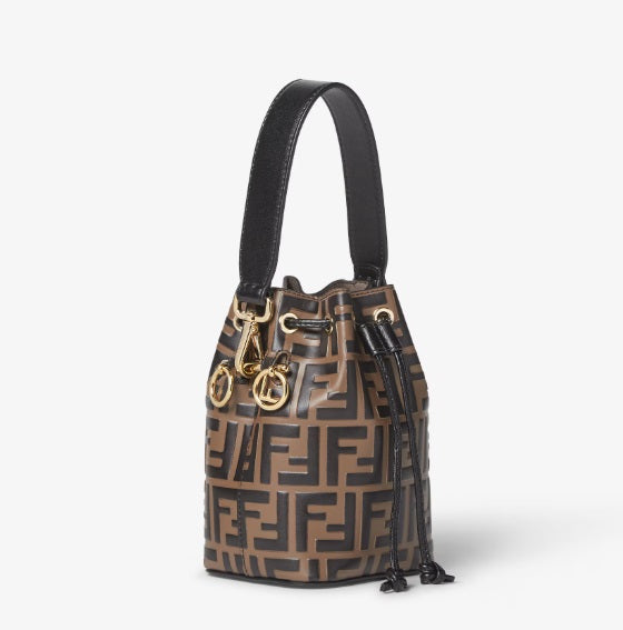 Fendi Icon 中號 Baguette 包