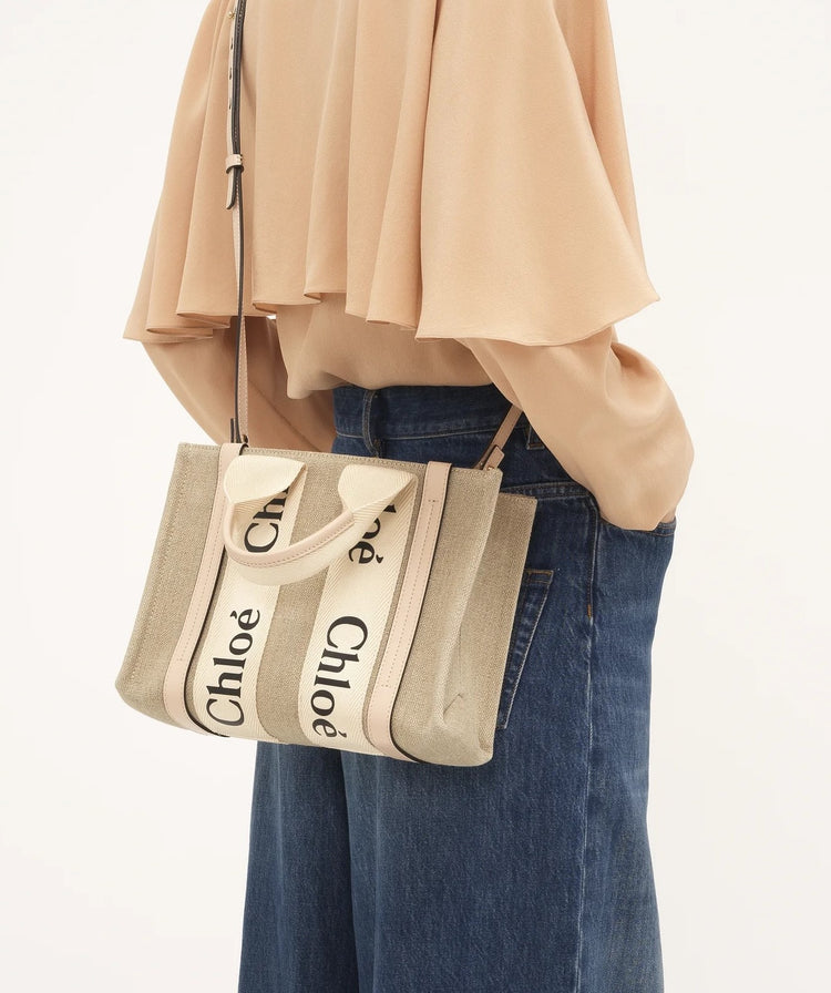 CHLOE SMALL WOODY TOTE BAG IN LINEN