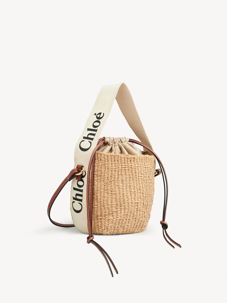 CHLOE SMALL WOODY BASKET IN NATURAL FIBERS