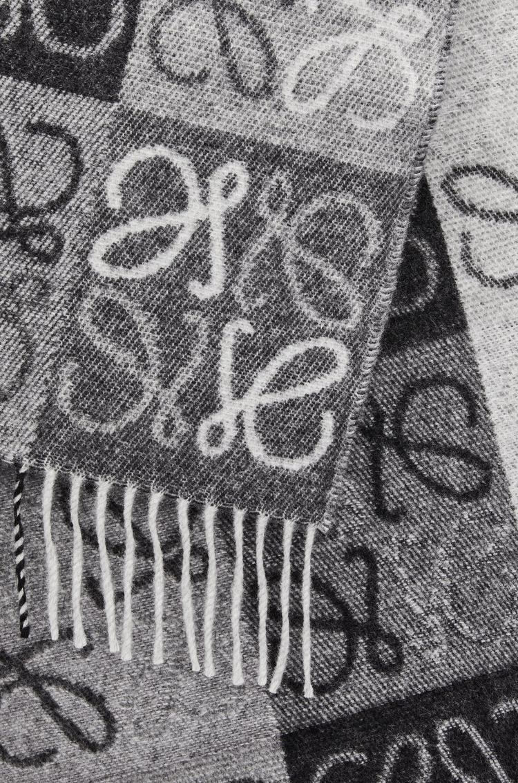 LOEWE Reversible Checkerboard Scarf (F810487)