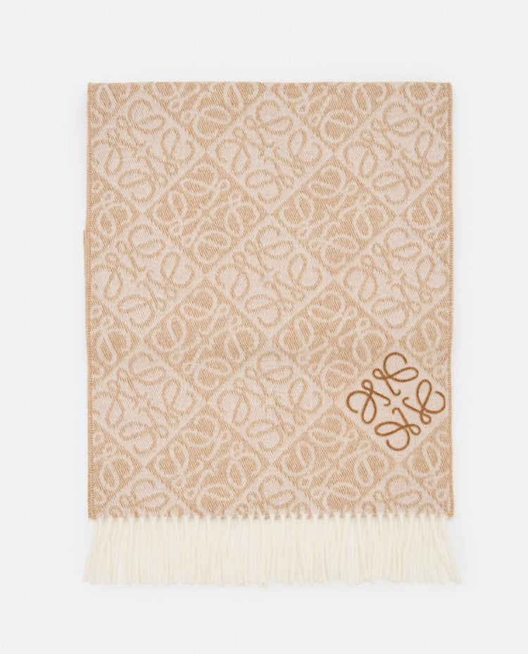 Anagram scarf in wool and cashmere