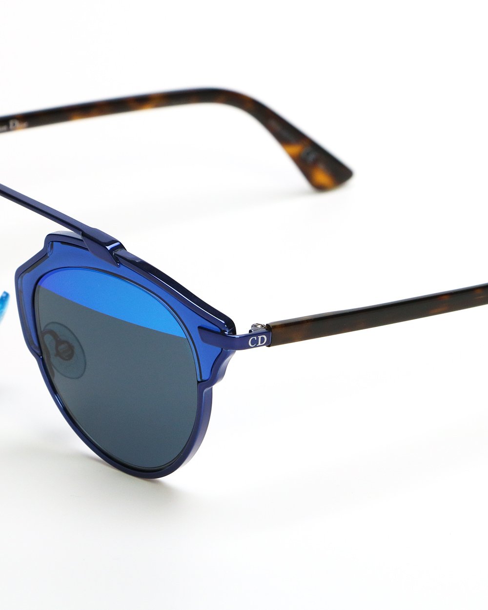 Aviator Sunglasses - ISSI Outlet